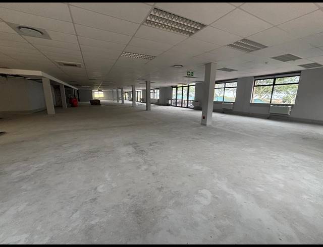 1,023M² OFFICE TO LET IN PLATTEKLOOF 3